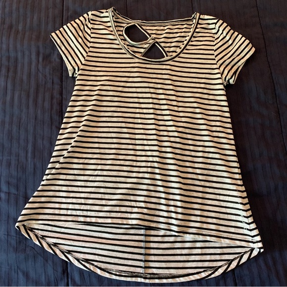 Calvin Klein Tops - Calvin Klein Performance Quick Dry Striped Shirt Size Small